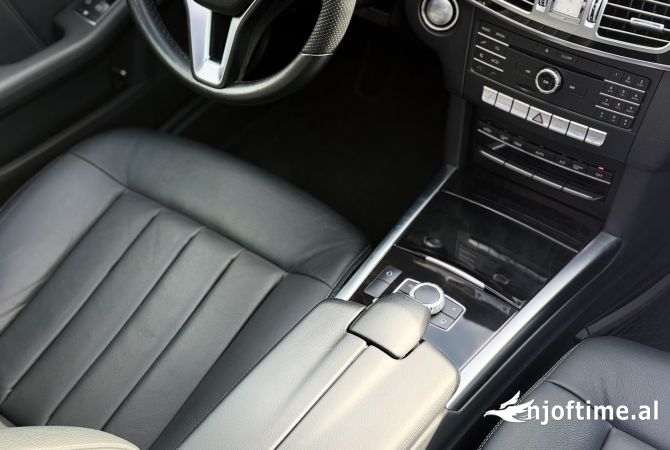 Makina ne shitje  ne Tirane - 13,900 Euro