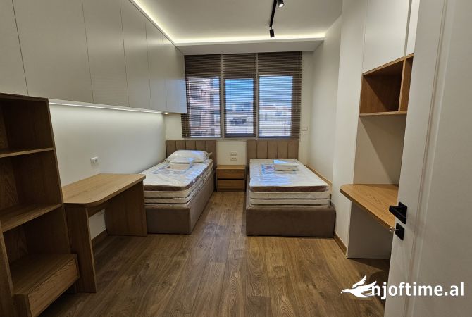 Shtepi me qera 2+1 ne Tirane - 1,200 Euro
