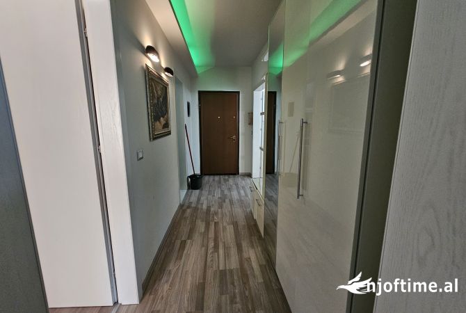 Shtepi me qera 2+1 ne Tirane - 650 Euro