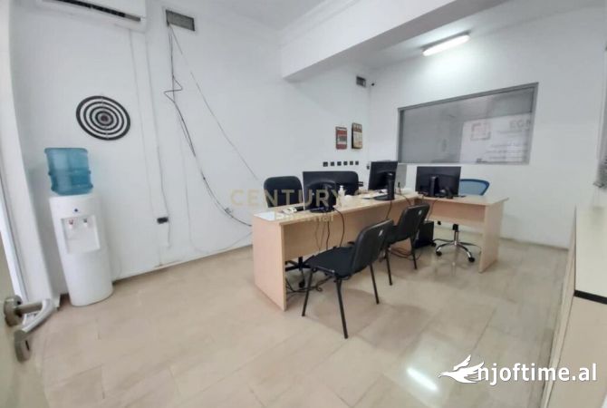 Ambient biznesi me qera 1+1 ne Tirane - 1,500 Euro