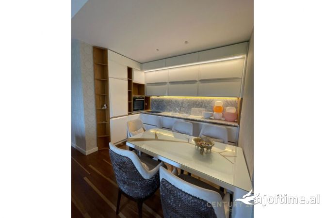 Shtepi me qera 1+1 ne Tirane - 1,300 Euro