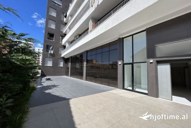 Ambient biznesi me qera 1+1 ne Tirane - 3,000 Euro