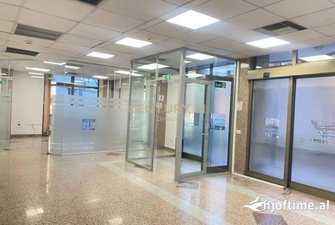 Ambient biznesi me qera 1+1 ne Tirane - 4,200 Euro