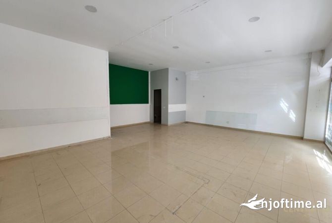 Ambient biznesi me qera 1+1 ne Tirane - 390,000 Euro