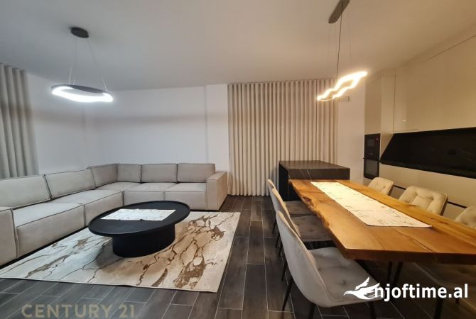 Shtepi me qera 2+1 ne Tirane - 1,600 Euro