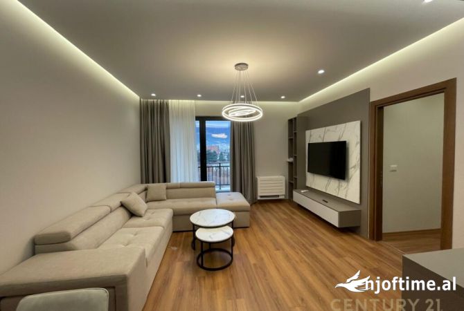 Shtepi me qera 2+1 ne Tirane - 830 Euro
