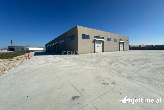 Ambient biznesi me qera 4+1 ne Tirane - 10,000 Euro