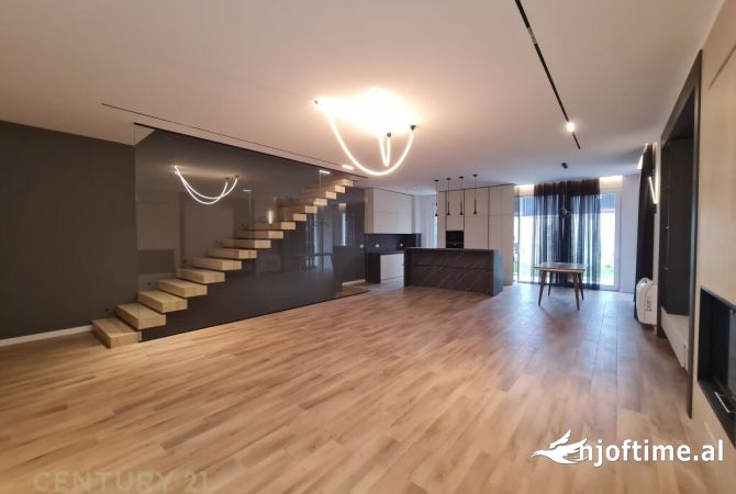 Shtepi me qera 3+1 ne Tirane - 3,500 Euro