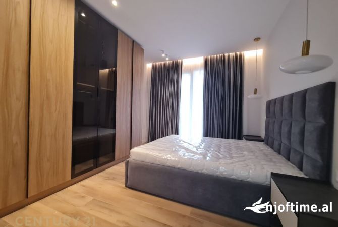 Shtepi me qera 3+1 ne Tirane - 3,500 Euro