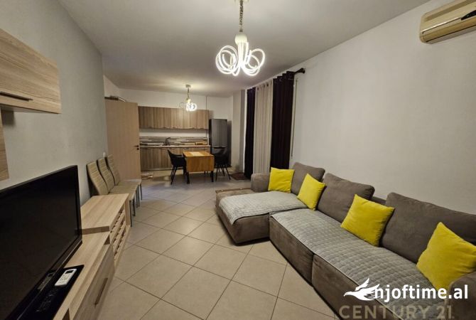 Shtepi me qera 2+1 ne Tirane - 550 Euro