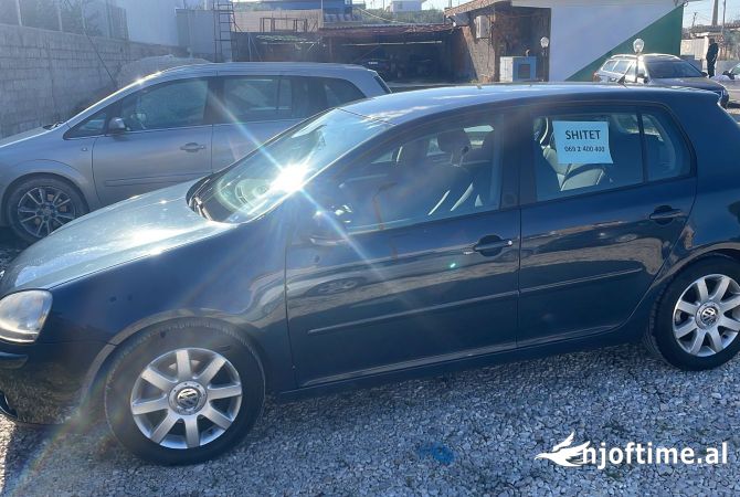 Makina ne shitje ne Tirane - 2,800 Euro