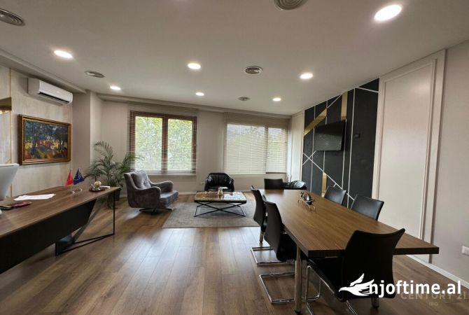 Ambient biznesi me qera 1+1 ne Tirane - 3,000 Euro