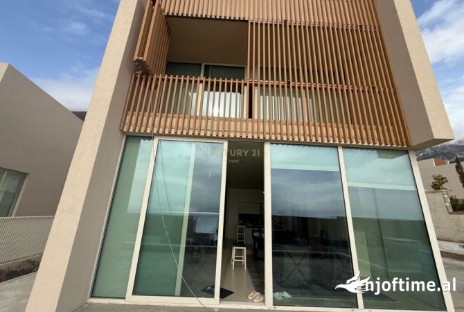 Shtepi ne shitje 3+1 ne Himare - 1,200,000 Euro