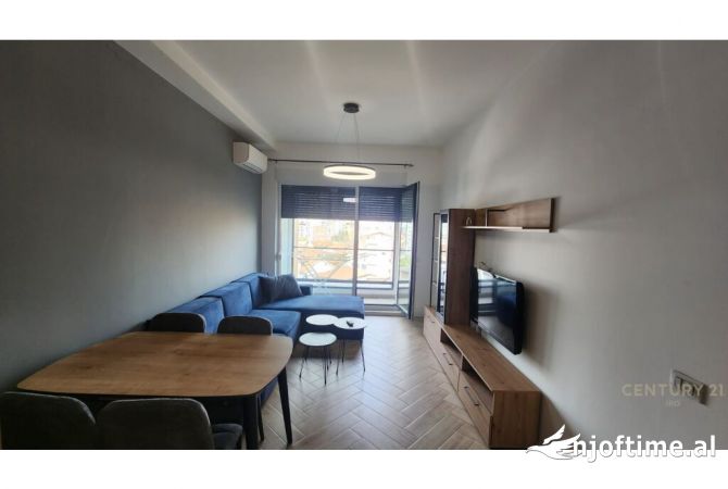Shtepi me qera 2+1 ne Tirane - 550 Euro