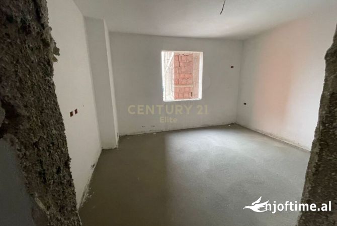 Shtepi ne shitje 1+1 ne Tirane - 87,000 Euro