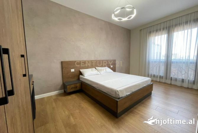 Shtepi me qera 2+1 ne Tirane - 2,000 Euro