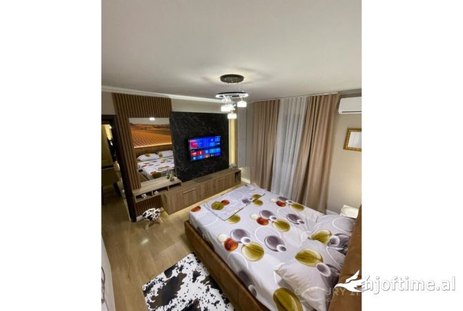 Shtepi me qera Apartament ne Tirane, 2+1, Mobilimi E mobiluar, Pagesa 600  Euro.