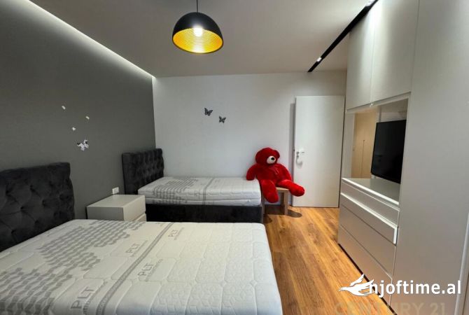 Shtepi me qera Apartament ne Tirane, 2+1, Mobilimi E mobiluar, Pagesa 750  Euro.