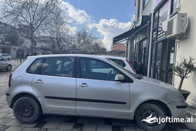 Makina ne shitje  ne Tirane - 1,900 Euro