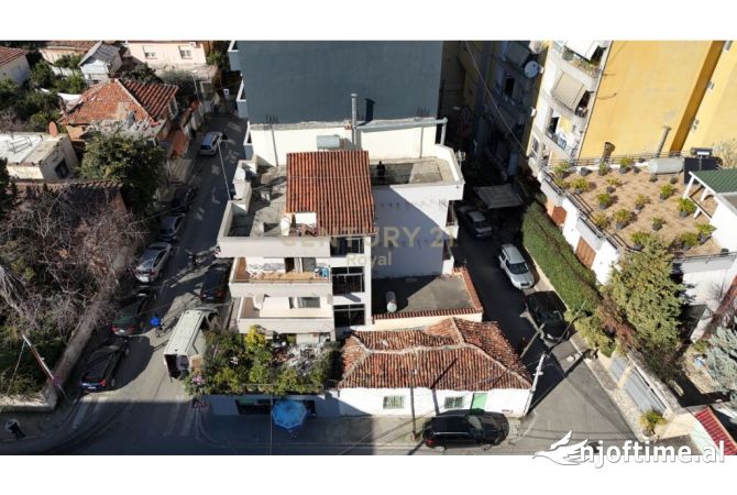 Ambient biznesi me qera 3+1 ne Tirane - 4,000 Euro