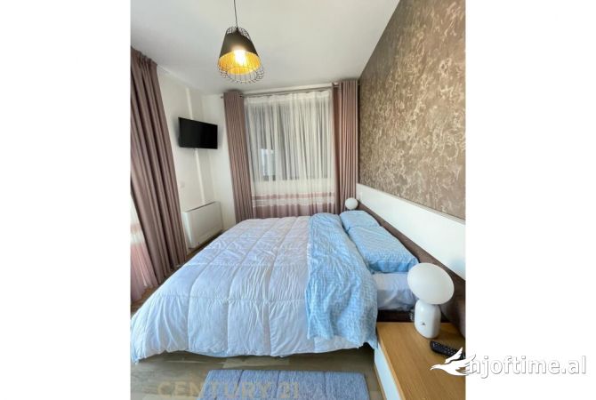 Shtepi me qera Apartament ne Tirane, 2+1, Mobilimi E mobiluar, Pagesa 700  Euro.