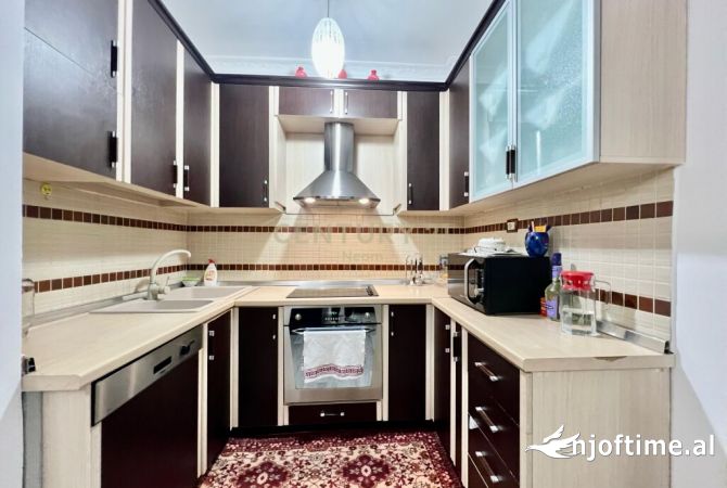 Shtepi me qera 3+1 ne Tirane - 580 Euro