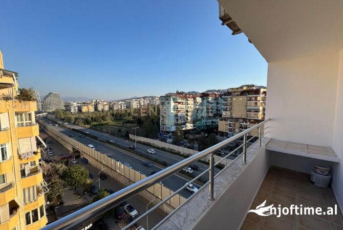 Shtepi ne shitje Apartament ne Tirane, 1+1, Mobilimi E mobiluar, Pagesa 192,000  Euro.