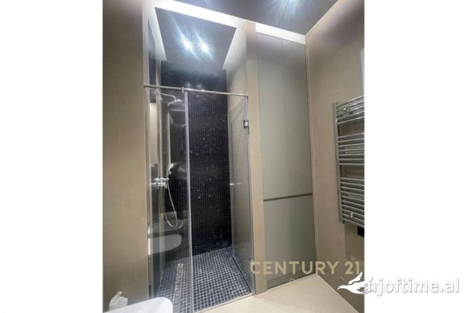 Shtepi ne shitje Apartament ne Tirane, 1+1, Mobilimi E mobiluar, Pagesa 270,000  Euro.