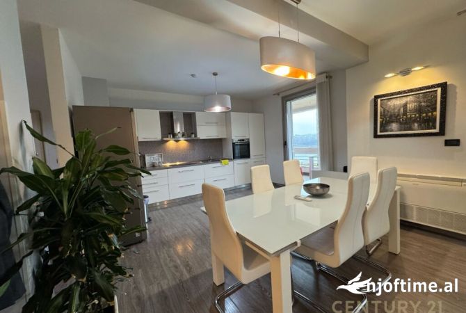 Casa in affitto 2+1 a Tirana - 2,000 Euro