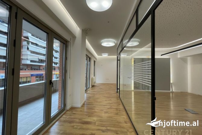 Ambient biznesi me qera 3+1 ne Tirane - 3,000 Euro