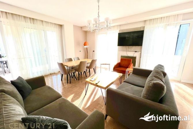 Shtepi ne shitje 3+1 ne Tirane - 470,000 Euro