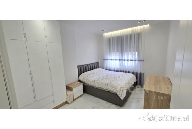 Shtepi me qera 3+1 ne Tirane - 900 Euro
