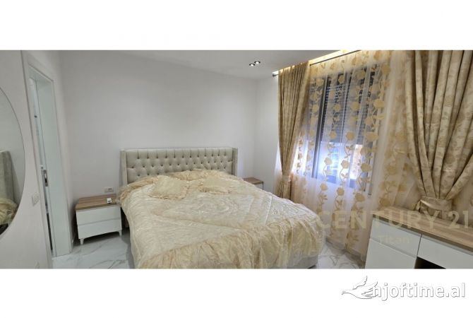 Shtepi me qera Apartament ne Tirane, 3+1, Mobilimi E mobiluar, Pagesa 900  Euro.