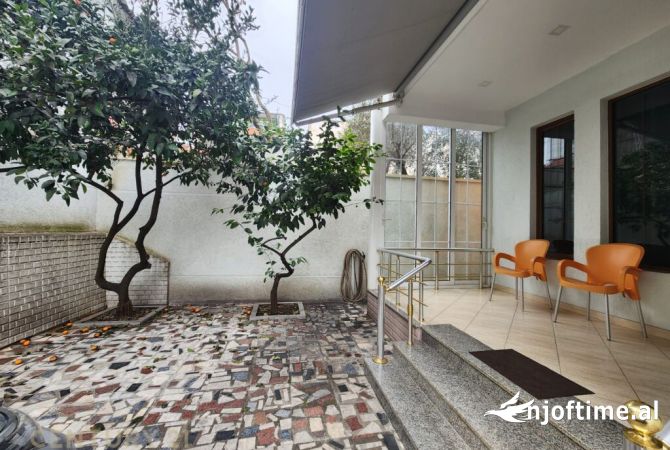 Shtepi me qera 3+1 ne Tirane - 1,000 Euro