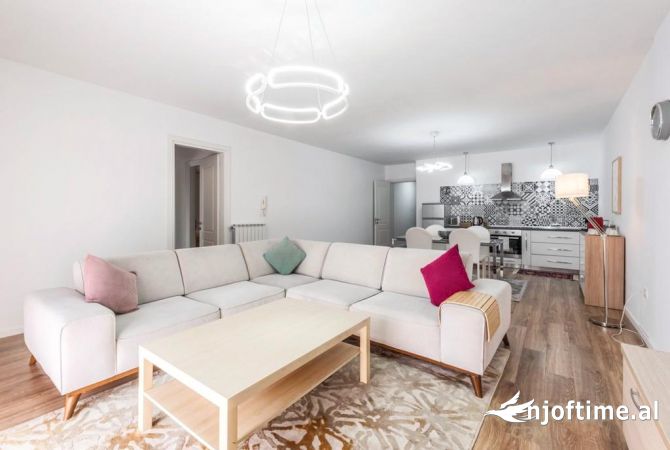 Shtepi me qera 2+1 ne Tirane - 1,200 Euro