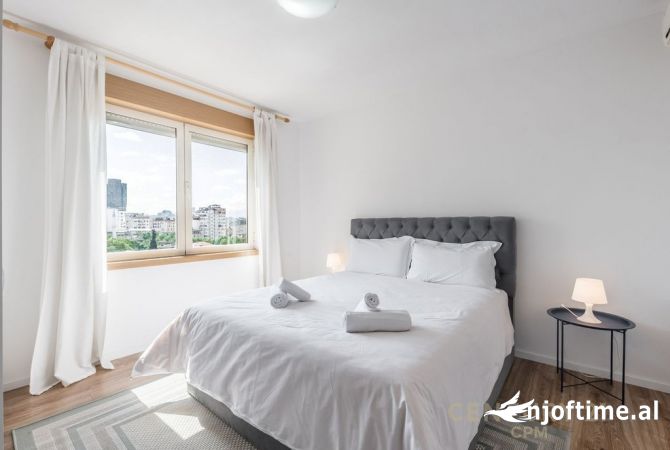 Shtepi me qera 2+1 ne Tirane - 1,200 Euro