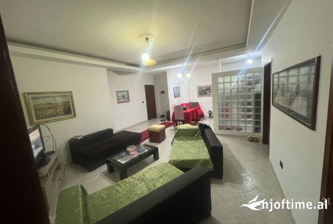 Shtepi ne shitje 4+1 ne Tirane - 237,000 Euro