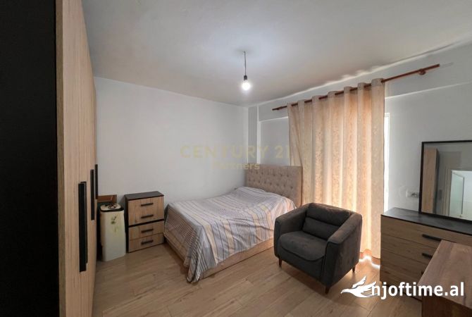 Shtepi me qera Apartament ne Tirane, 2+1, Mobilimi E mobiluar, Pagesa 600  Euro.
