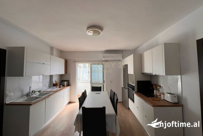 Shtepi me qera 2+1 ne Tirane - 600 Euro