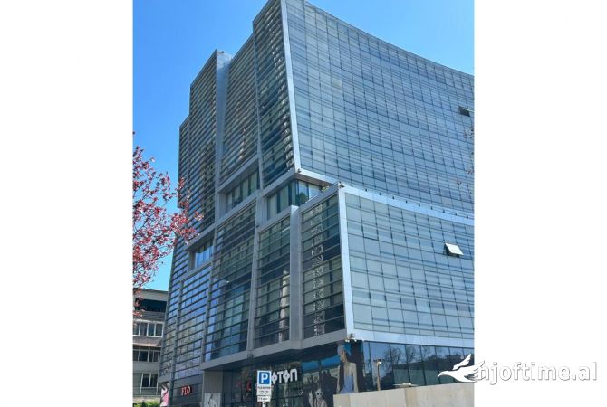 Business Property in Sale 3+1 in Tirana - 304,000 Euro