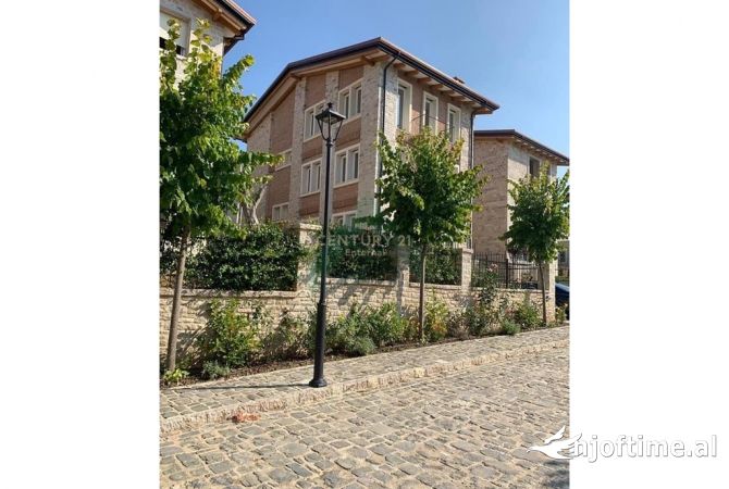 Shtepi ne shitje 2+1 ne Tirane - 380,000 Euro