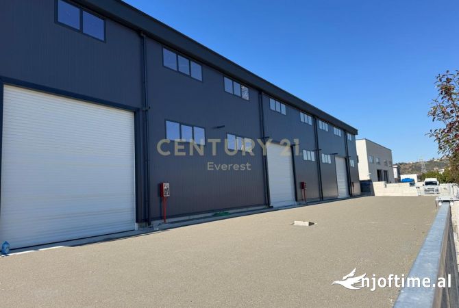 Ambient biznesi me qera 4+1 ne Tirane - 7,500 Euro