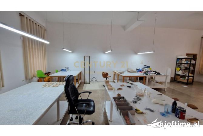 Ambient biznesi me qera 1+1 ne Tirane - 1,400 Euro