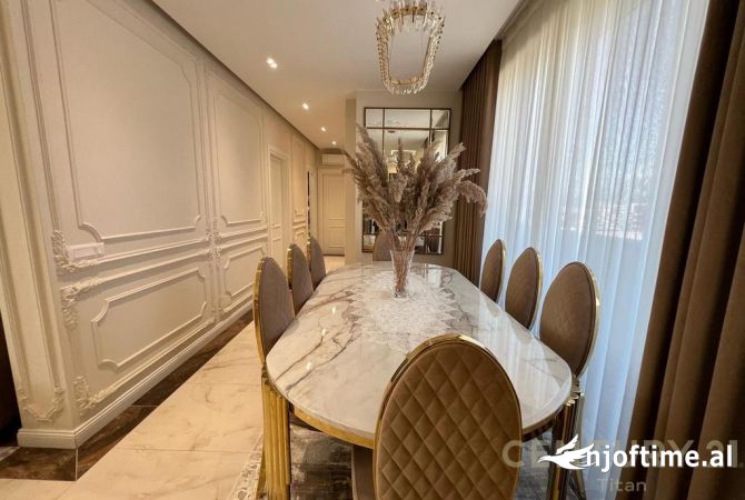 Shtepi ne shitje Apartament ne Tirane, 3+1, Mobilimi E mobiluar, Pagesa 365,000  Euro.