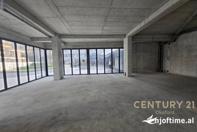 Ambient biznesi me qera 1+1 ne Tirane - 3,650 Euro