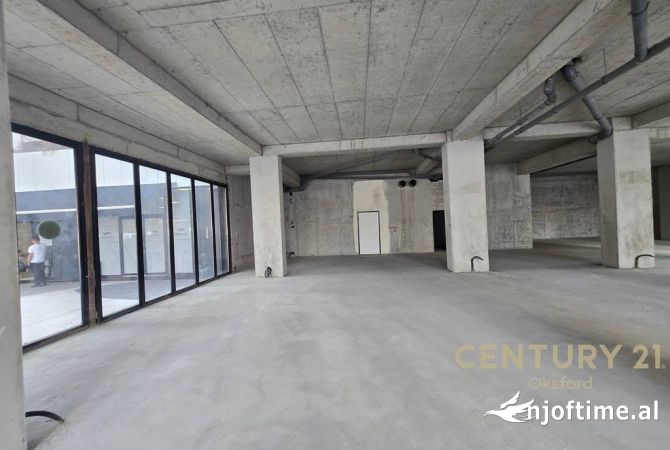 Ambient biznesi me qera 1+1 ne Tirane - 3,650 Euro