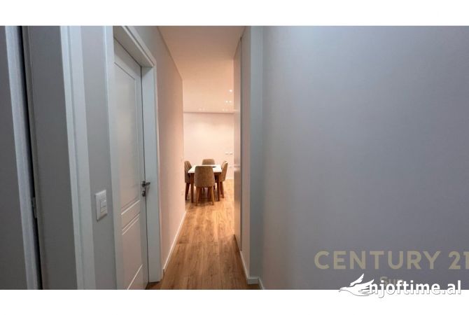 Shtepi ne shitje Apartament ne Tirane, 2+1, Mobilimi E mobiluar, Pagesa 200,000  Euro.