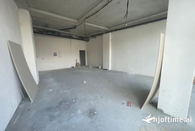 Ambient biznesi me qera 1+1 ne Tirane - 2,500 Euro