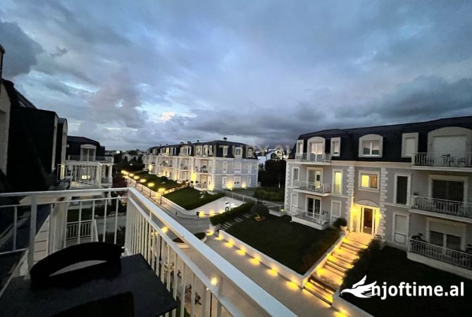 Shtepi ne shitje Apartament ne Tirane, 3+1, Mobilimi E mobiluar, Pagesa 390,000  Euro.