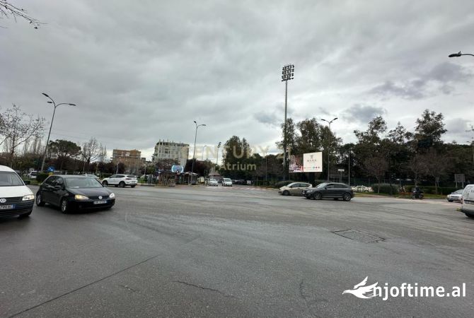 Ambient biznesi me qera 1+1 ne Tirane - 4,500 Euro